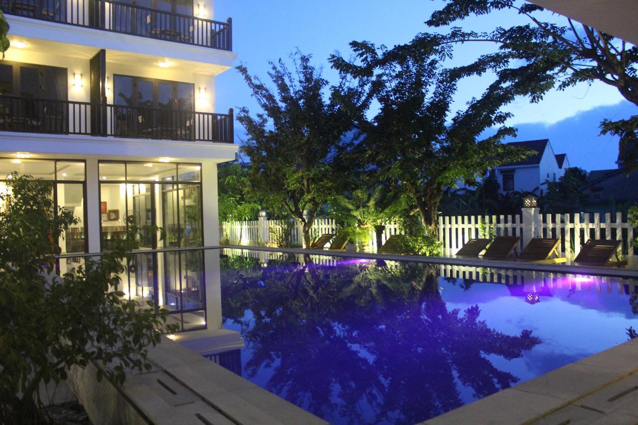 Ruby Hotel Hội An Buitenkant foto