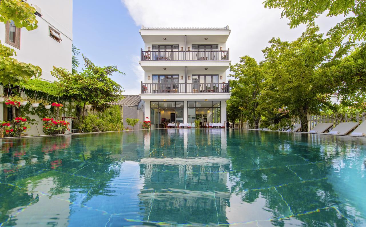 Ruby Hotel Hội An Buitenkant foto