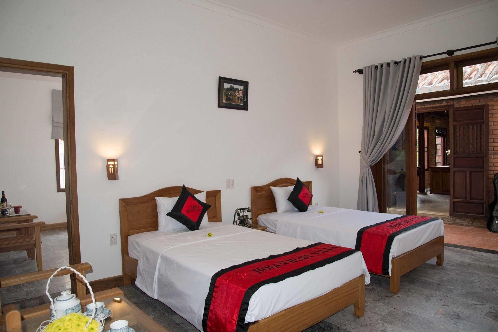Ruby Hotel Hội An Buitenkant foto