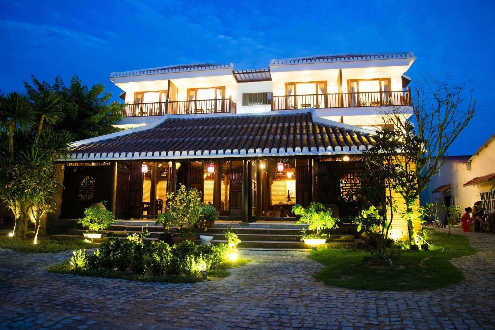 Ruby Hotel Hội An Buitenkant foto